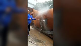 Jet d'eau haute pression et sablage pour éliminer la rouille