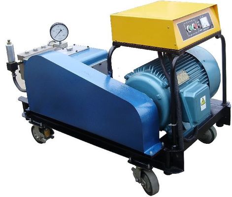 Qualité  Triplex Plungers High Pressure Water Jet Pump For Industrial Use 1000bar ISO9001 usine